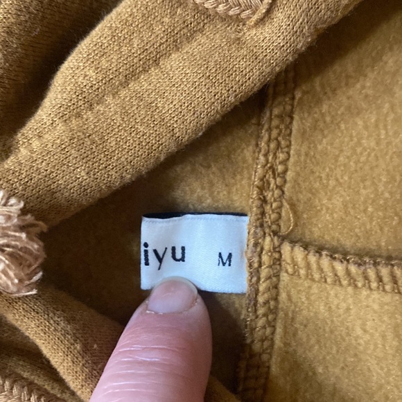 Cropped Hoodie, Medium, VERY Soft, Camel Brown - Picture 7 of 7